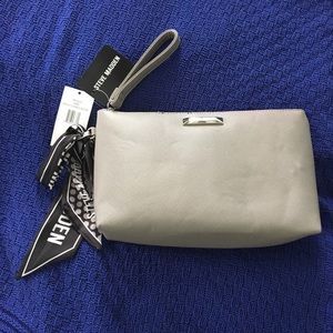 NWT Steve Madden wristlet cosmetic bag w/scarf 🧣
